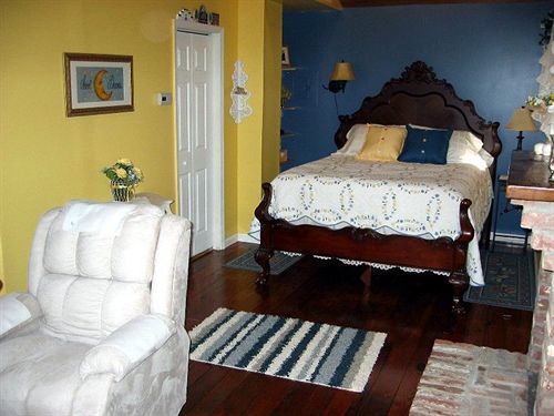 Jackson House 3*